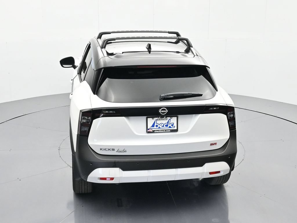 New 2026 Nissan Kicks SR w/ Cold Weather Package FWD image 32