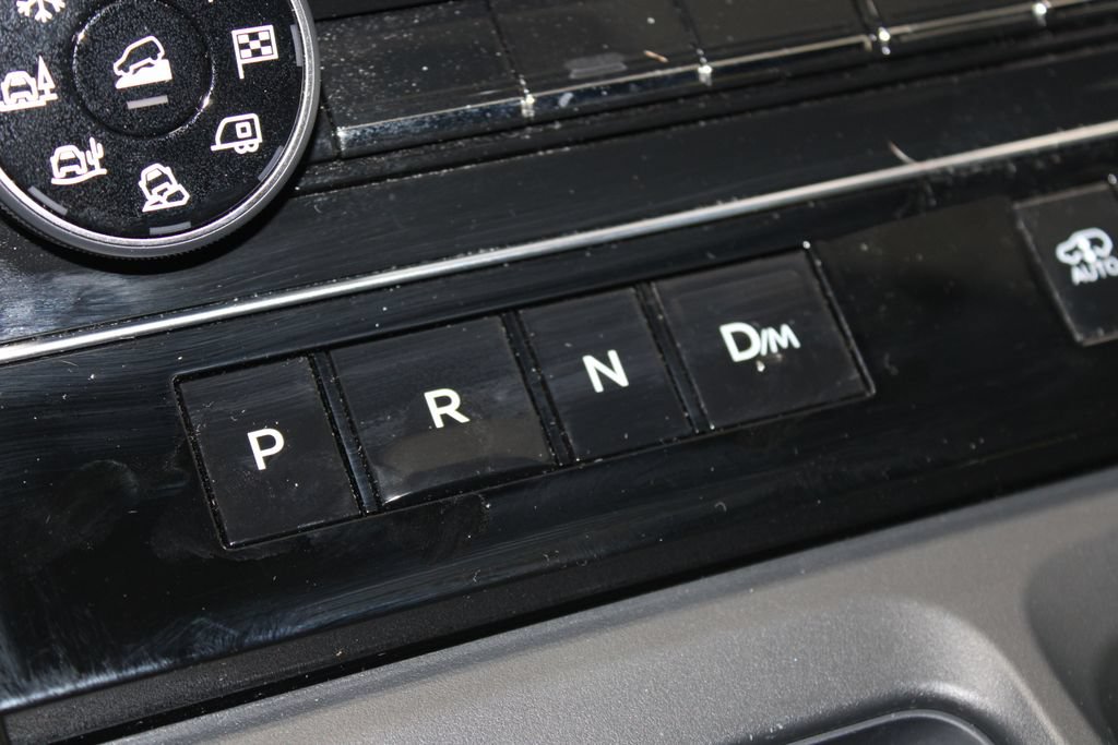 Used 2025 Nissan Armada PRO-4X AWD/4WD image 50