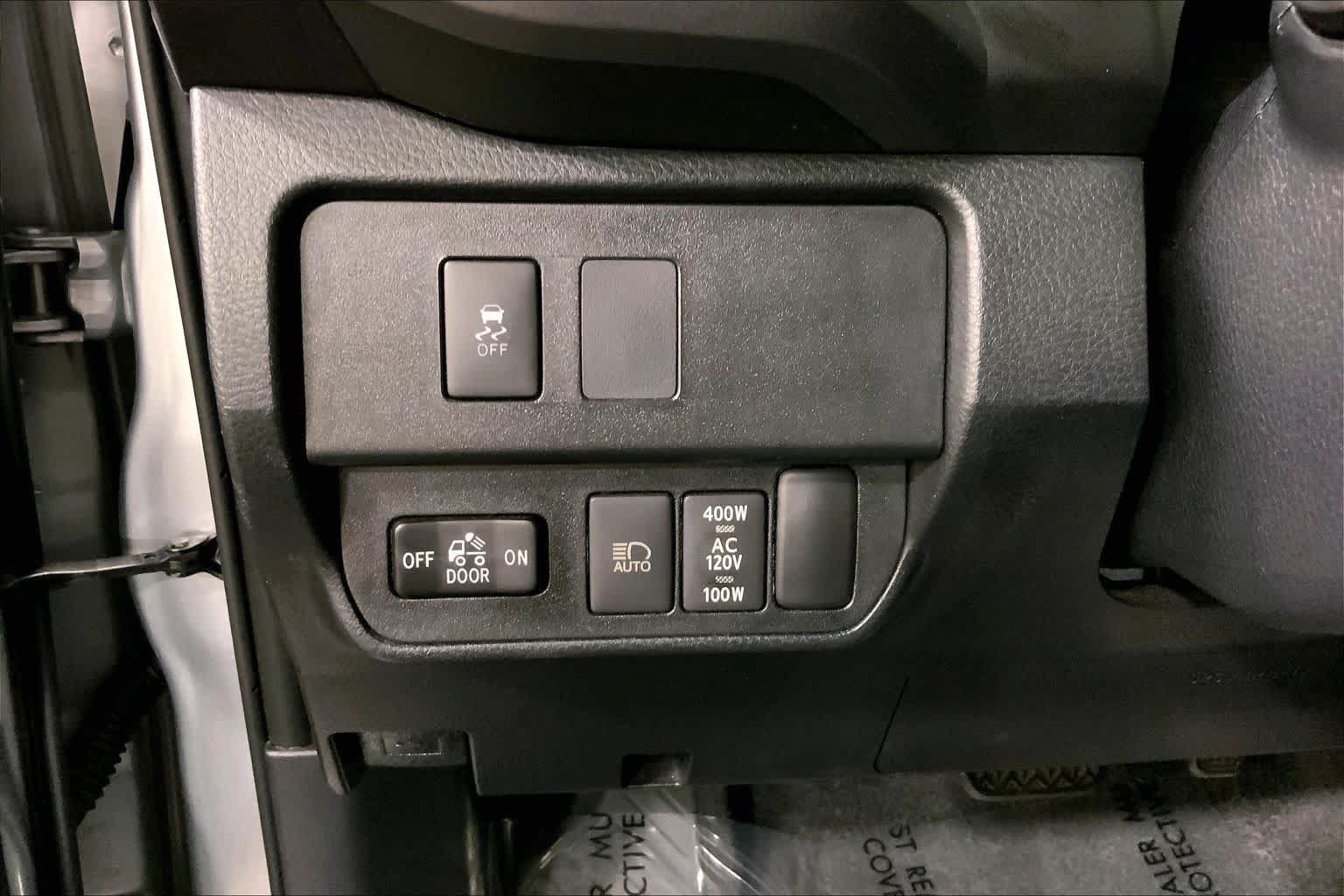 Used 2021 Toyota Tacoma TRD Off-Road w/ TRD Premium Off Road Package AWD/4WD image 35