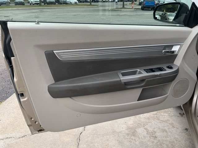 Used 2008 Chrysler Sebring Touring FWD image 13