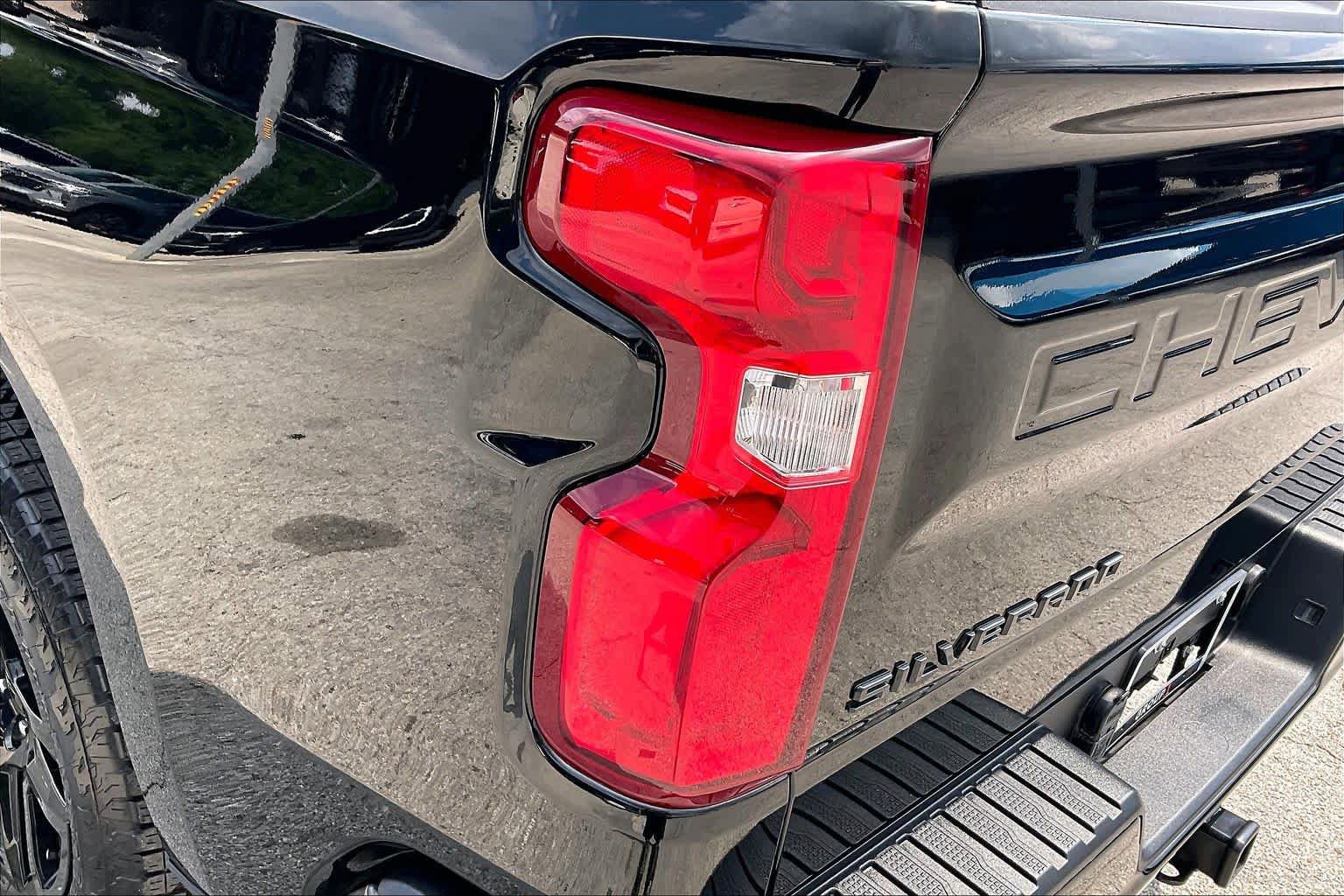 Used 2024 Chevrolet Silverado 1500 RST RWD image 28