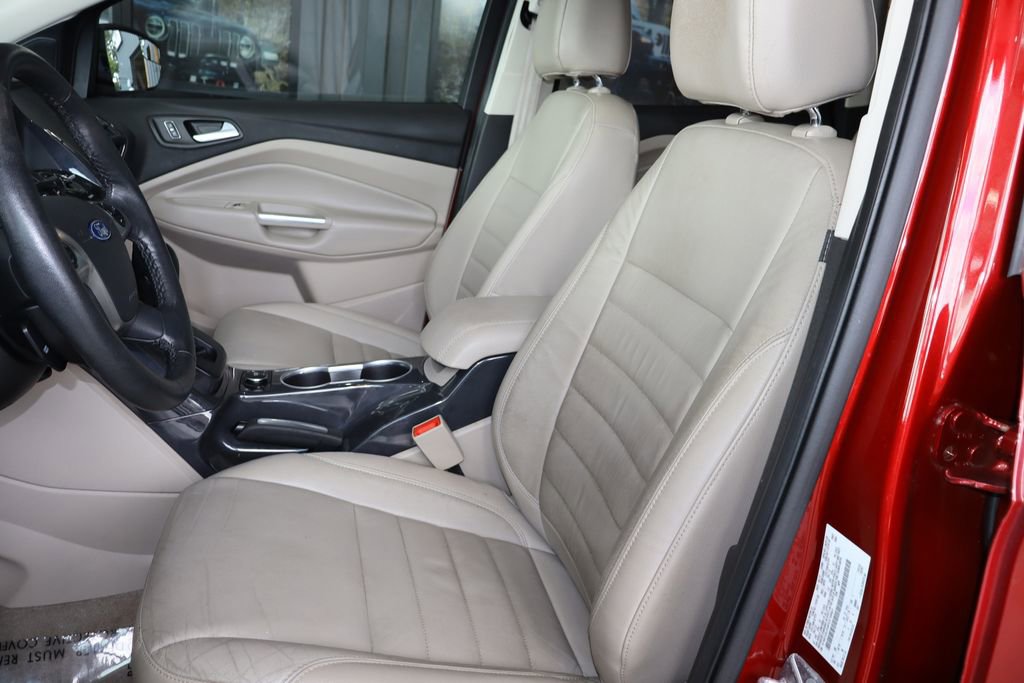 Used 2015 Ford Escape Titanium image 11