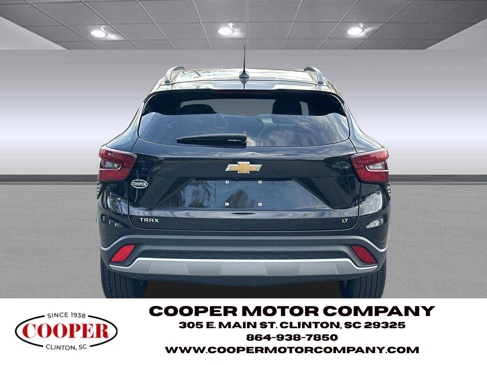 Used 2024 Chevrolet Trax LT FWD image 6