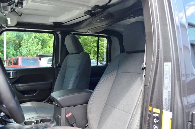 New 2026 Jeep Gladiator Sport AWD/4WD image 15