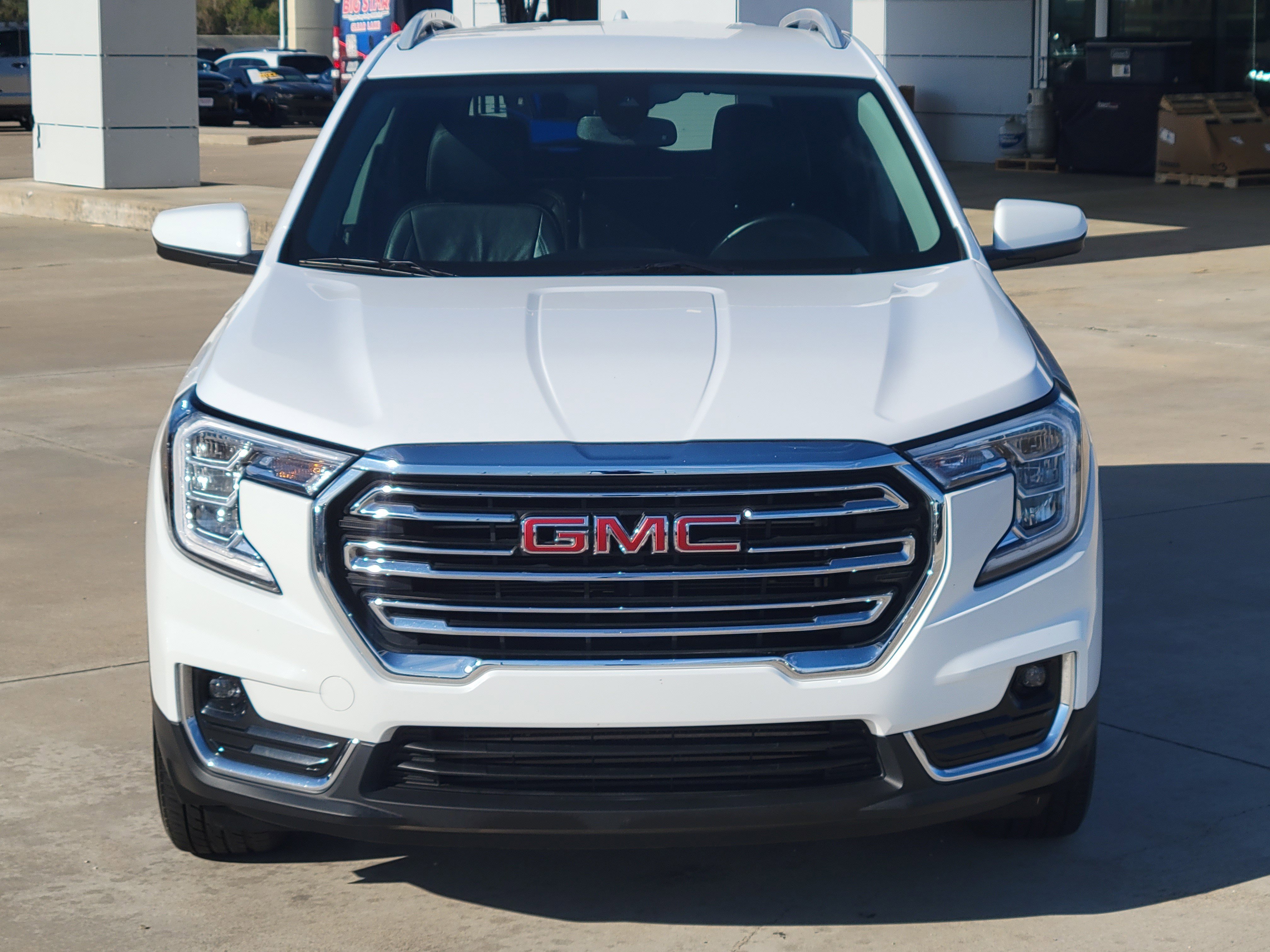 Used 2023 GMC Terrain SLT image 8