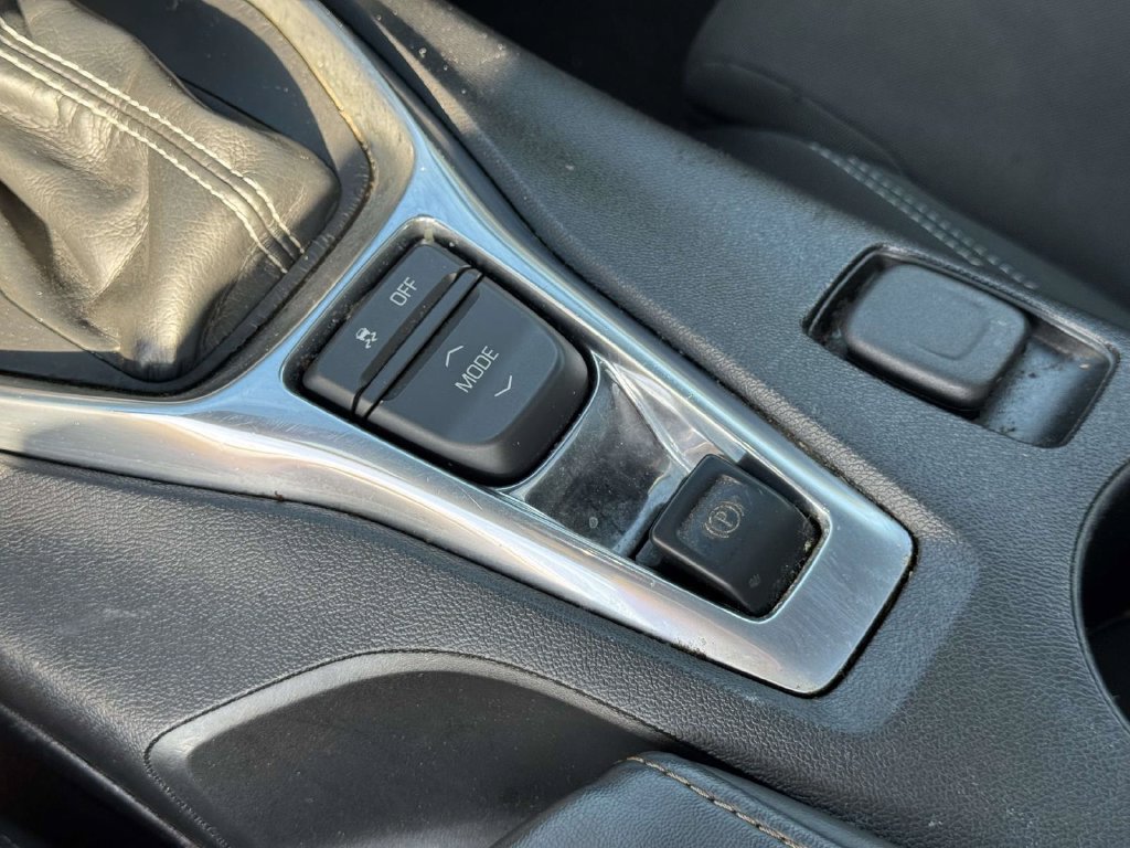 Used 2018 Chevrolet Camaro LT w/ RS Package RWD image 28