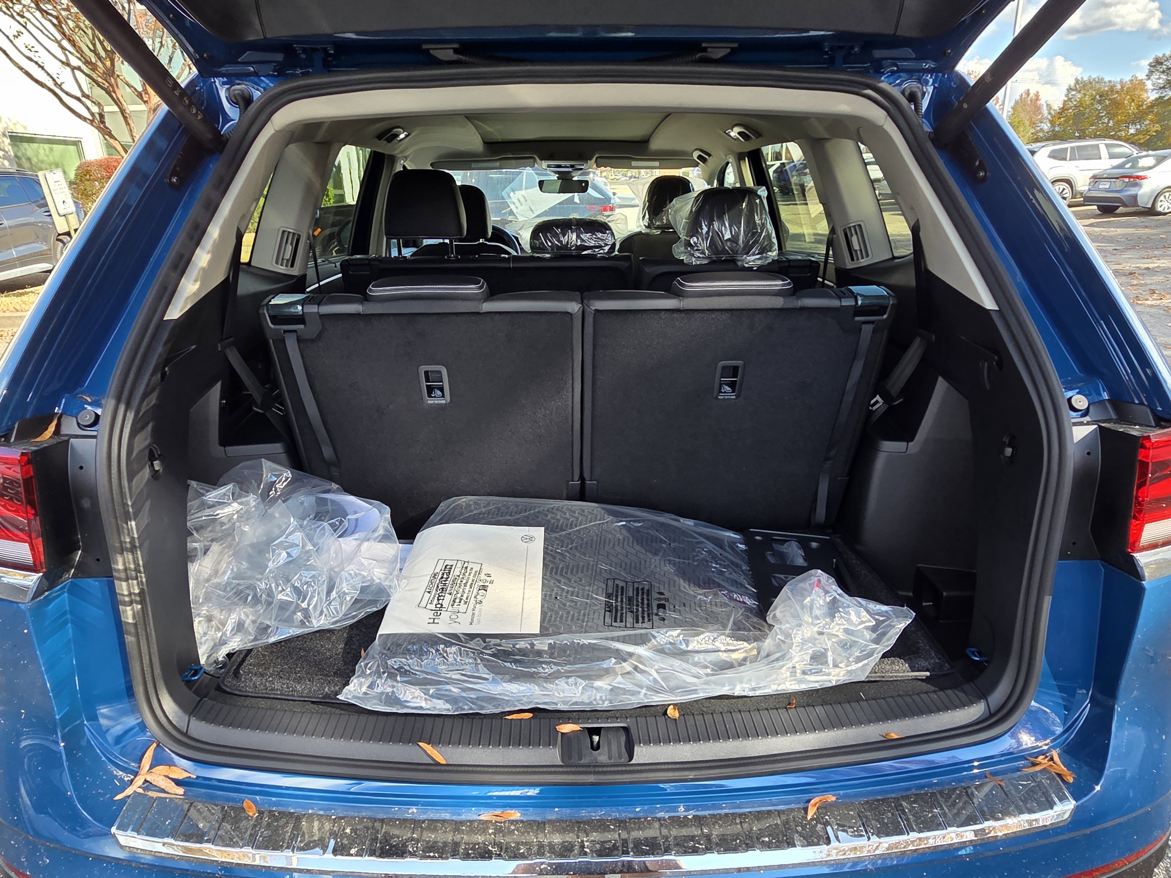 New 2026 Volkswagen Atlas SEL image 4