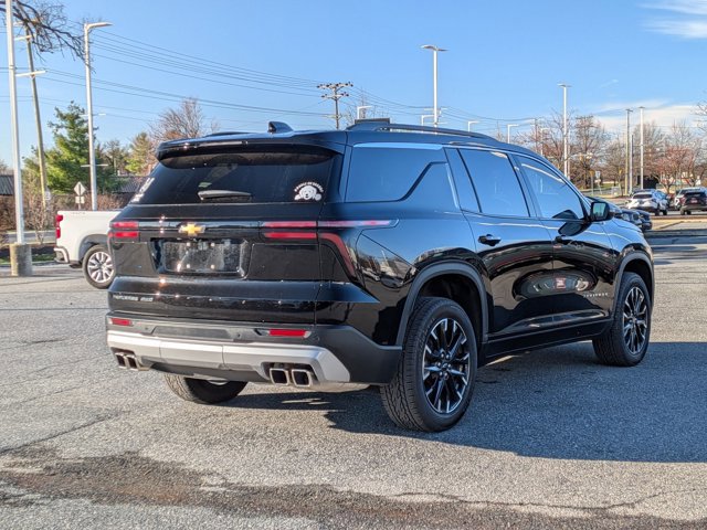 Used 2025 Chevrolet Traverse LT w/ Sun and Wheel Package image 5