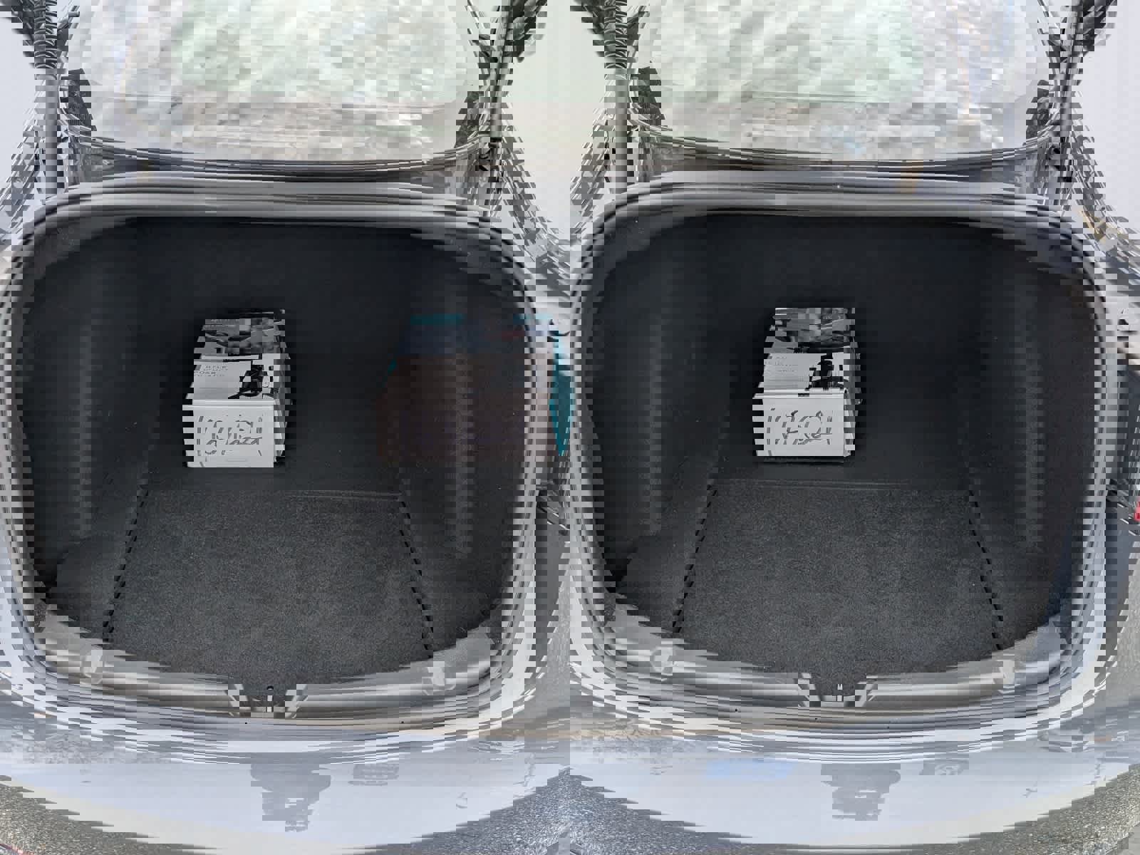 Used 2023 Tesla Model 3 Standard Range image 9