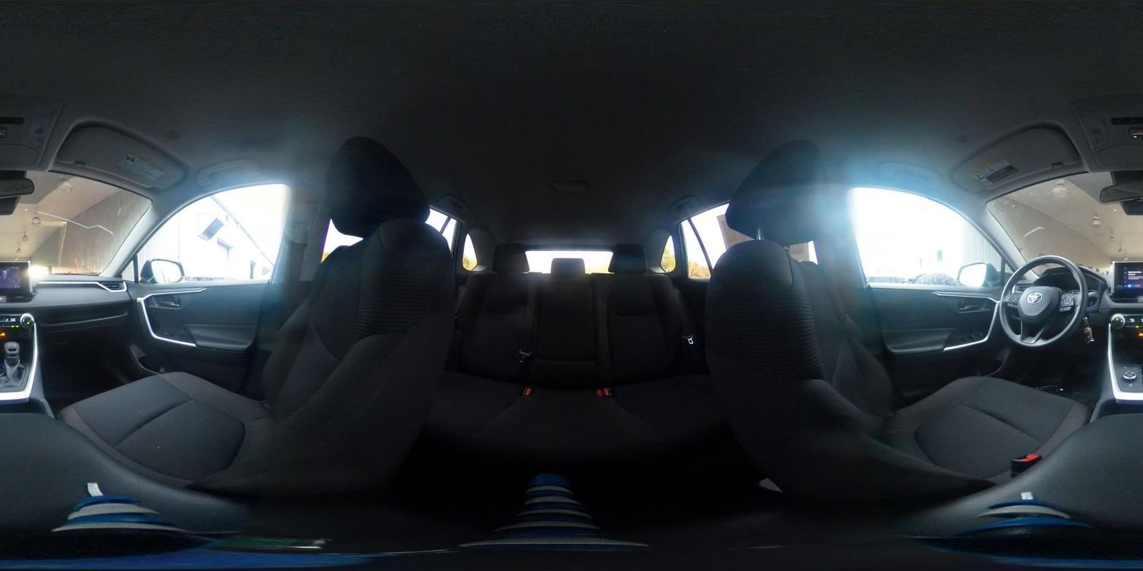 Used 2025 Toyota RAV4 LE image 41