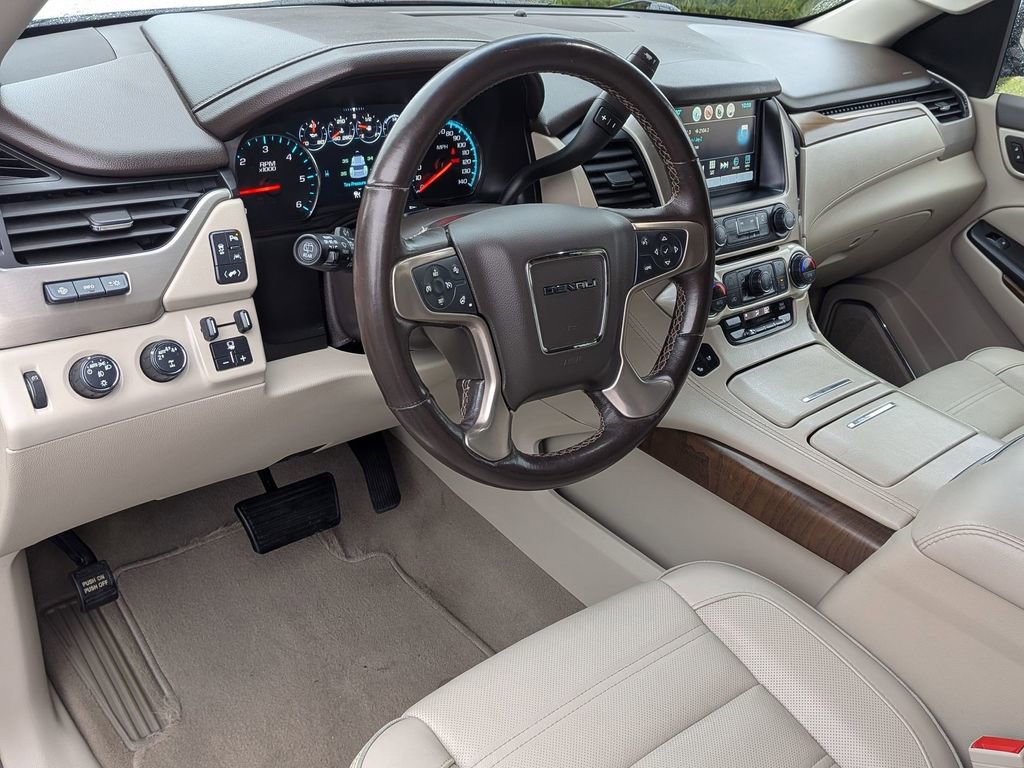 Used 2019 GMC Yukon Denali image 9