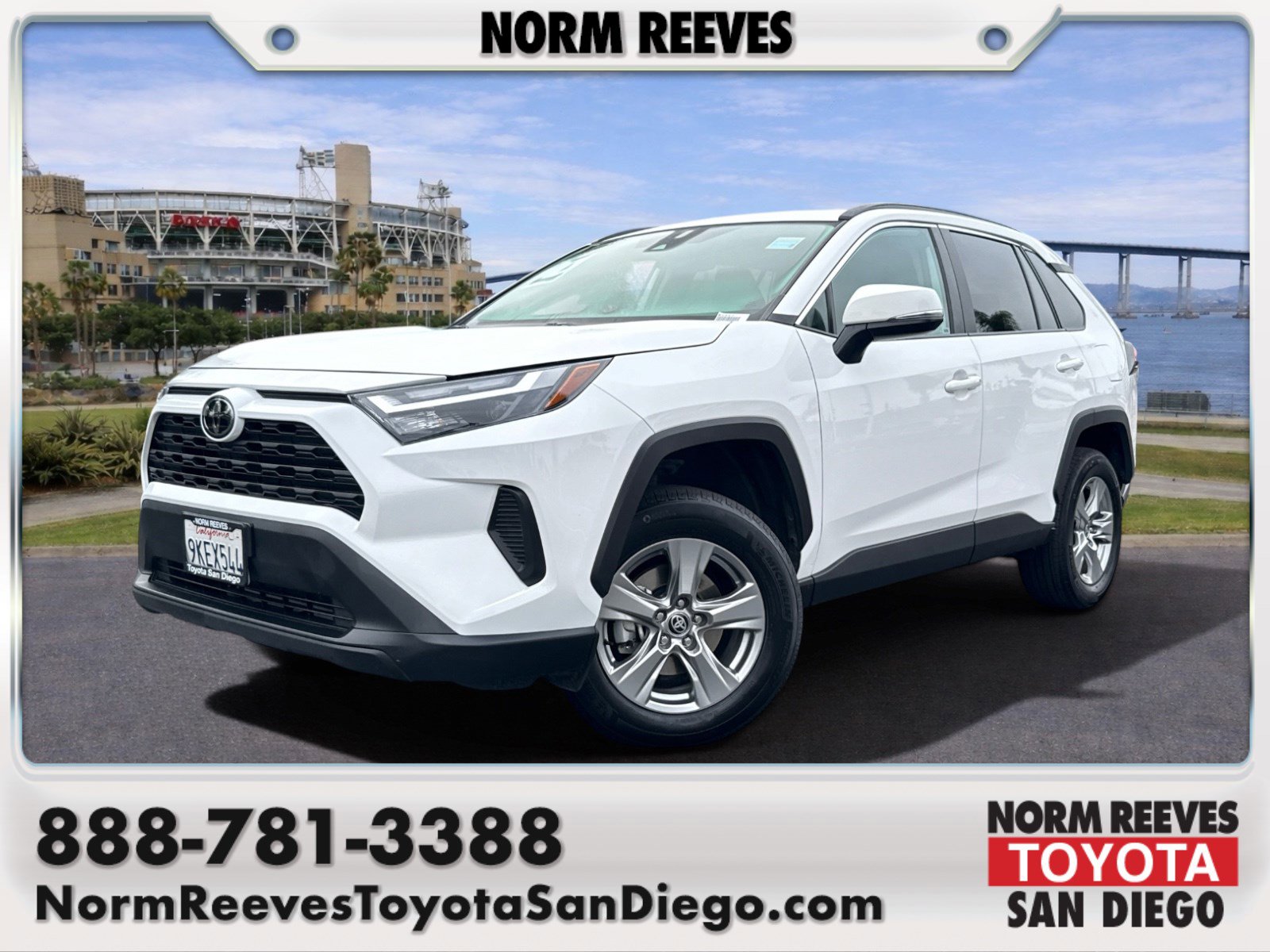 Certified 2024 Toyota RAV4 XLE FWD image 1