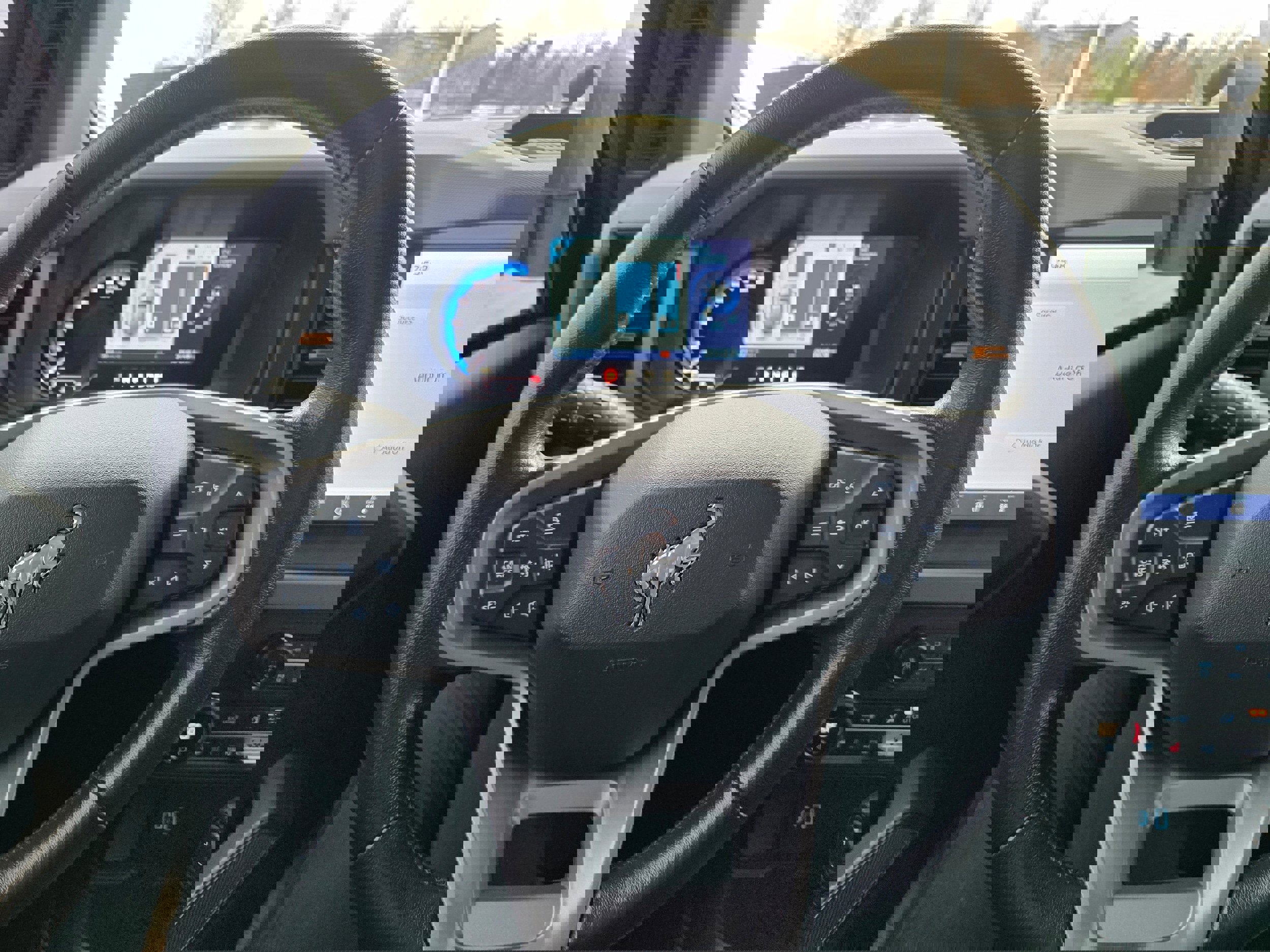 Used 2023 Ford Bronco Badlands image 14