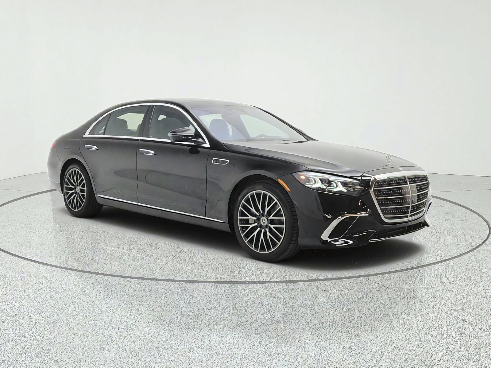 New 2027 Mercedes-Benz S 580 4MATIC Sedan image 3