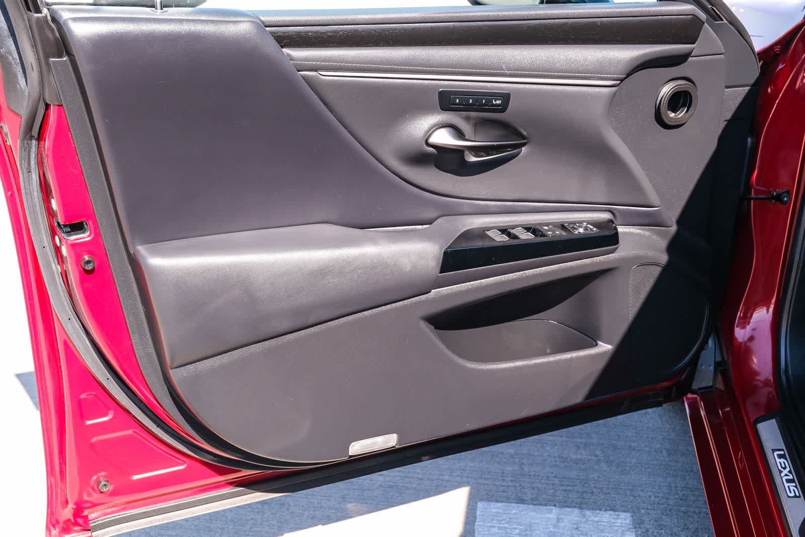 Used 2023 Lexus ES 350 w/ Premium Package FWD image 24