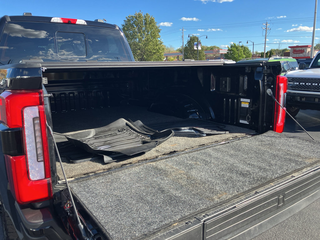 Used 2025 Ford F350 Platinum image 8