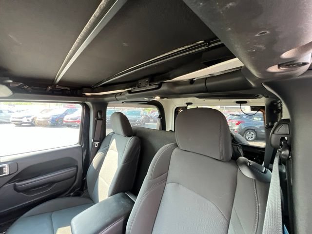Used 2023 Jeep Wrangler Sport AWD/4WD image 10