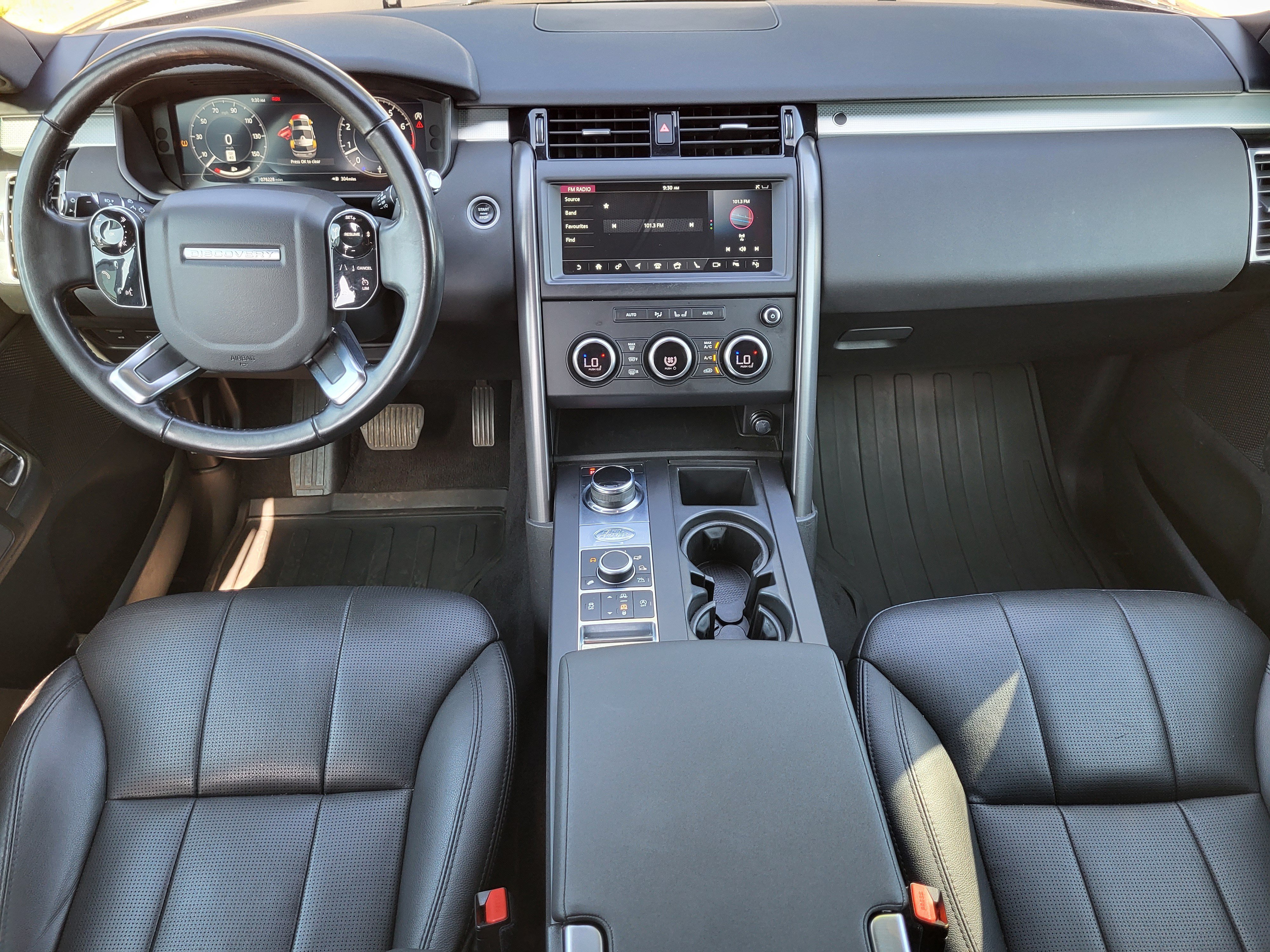 Used 2020 Land Rover Discovery Landmark AWD/4WD image 22