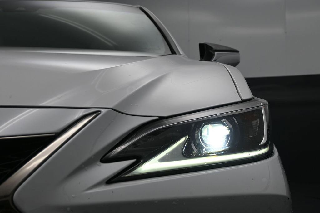 Used 2023 Lexus ES 350 F Sport w/ Accessory Package (Z2) FWD image 11