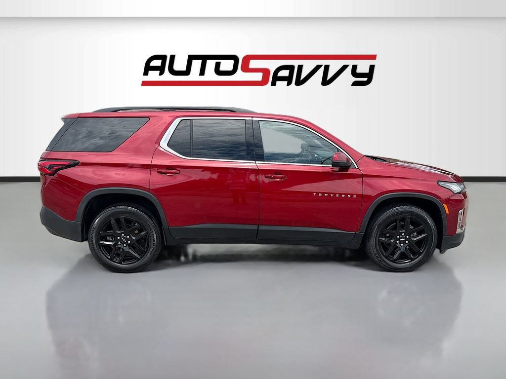 Used 2023 Chevrolet Traverse LT FWD image 8