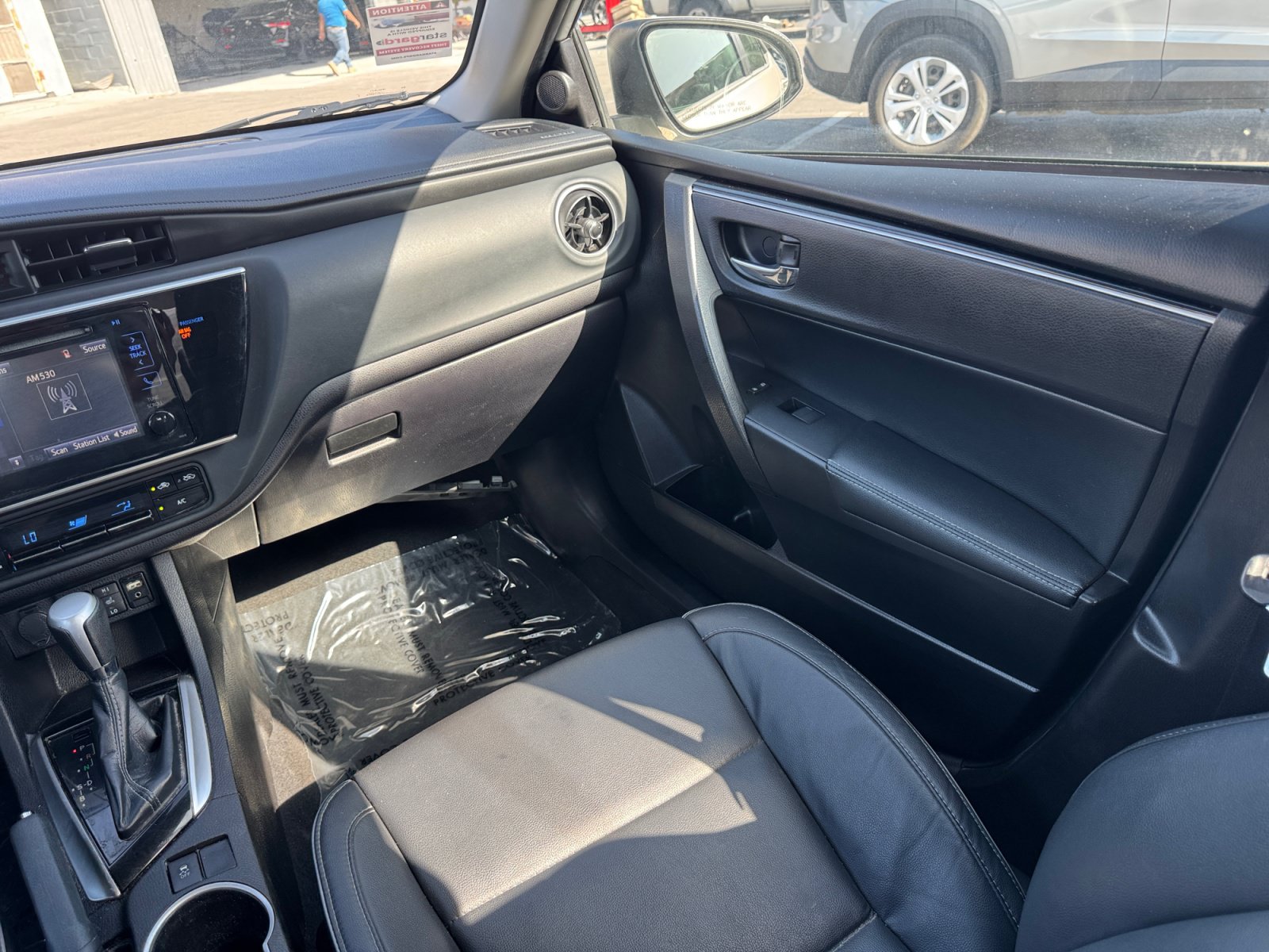 Used 2019 Toyota Corolla XLE w/ Carpet Mat Package (TMS) FWD image 20