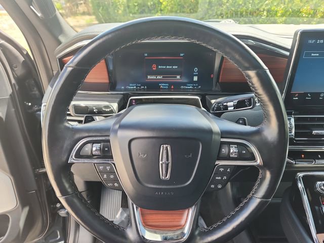 Used 2022 Lincoln Navigator L Reserve image 23