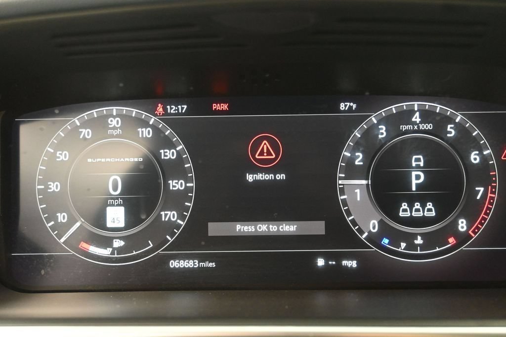 Used 2018 Land Rover Range Rover Supercharged AWD/4WD image 12