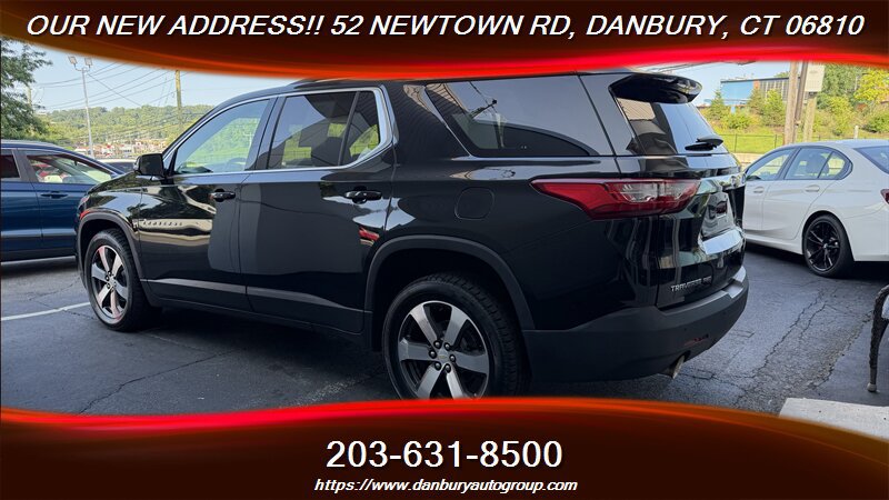 Used 2020 Chevrolet Traverse LT w/ LT Premium Package AWD/4WD image 3