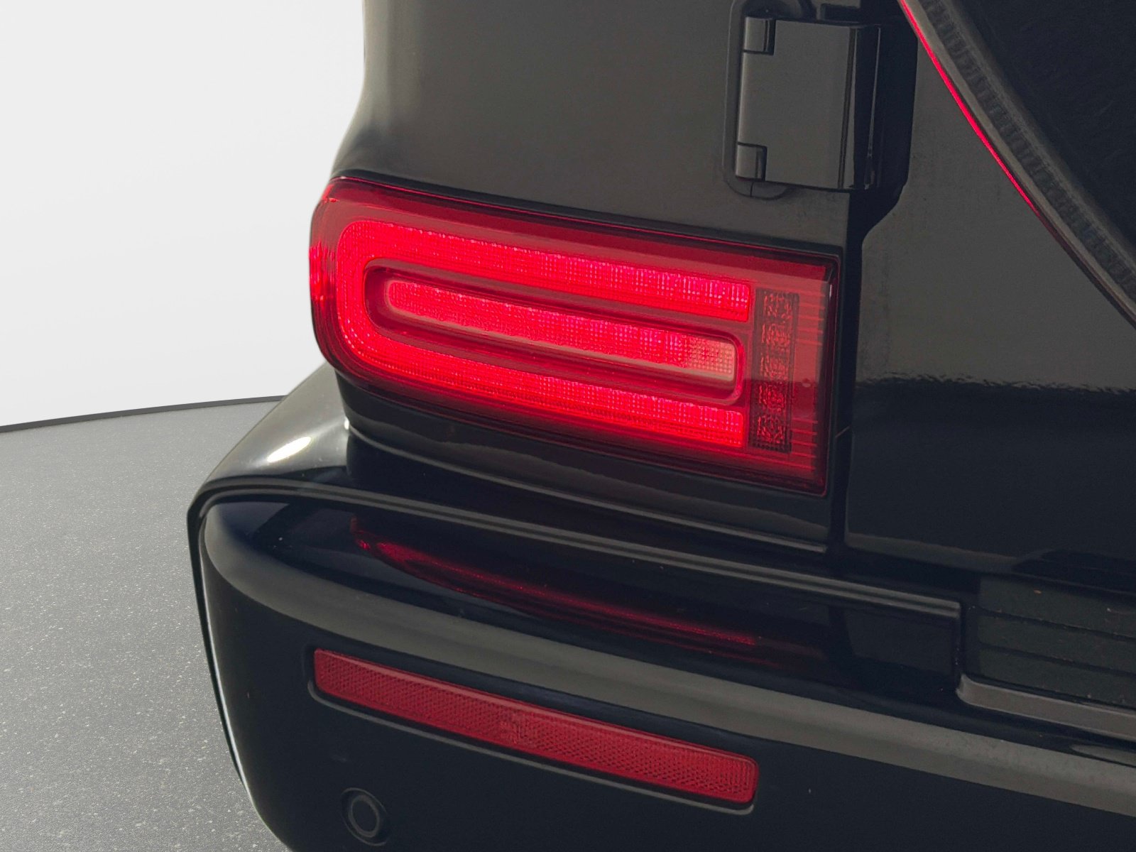 Used 2024 Mercedes-Benz G 550 image 14