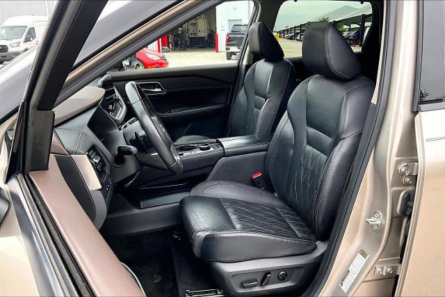 Certified 2023 Nissan Rogue Platinum w/ Platinum Premium Package AWD/4WD image 8