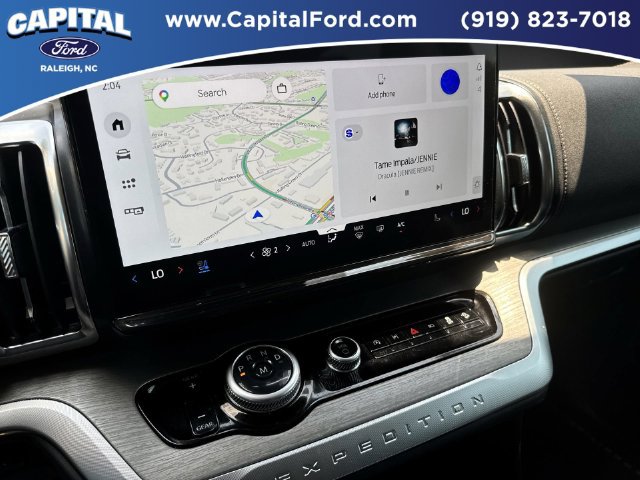 Certified 2025 Ford Expedition Max Platinum w/ Driver's Package AWD/4WD image 27