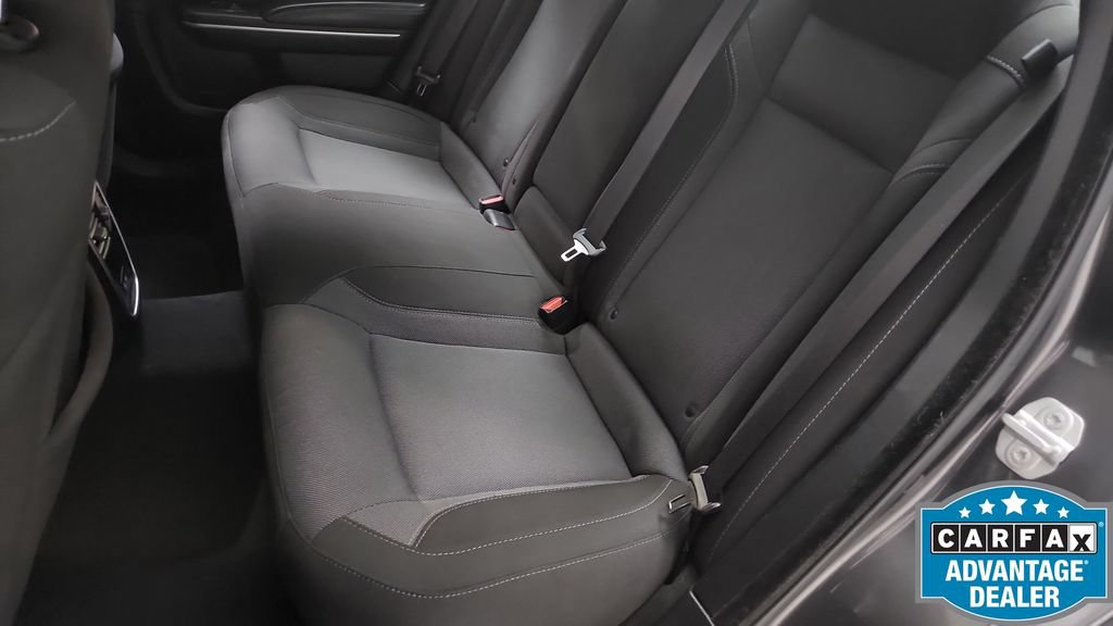 Used 2022 Dodge Charger SXT RWD image 15