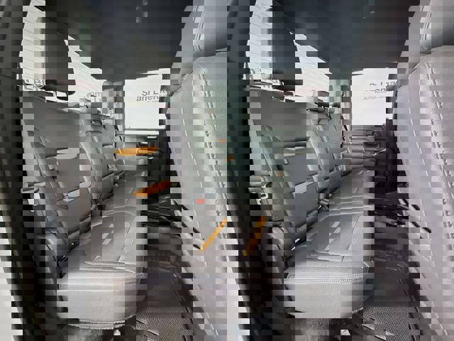 Used 2023 GMC Sierra 2500 AT4 image 28