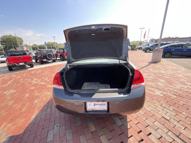 Used 2010 Chevrolet Impala LT w/ Luxury Edition Package FWD image 34