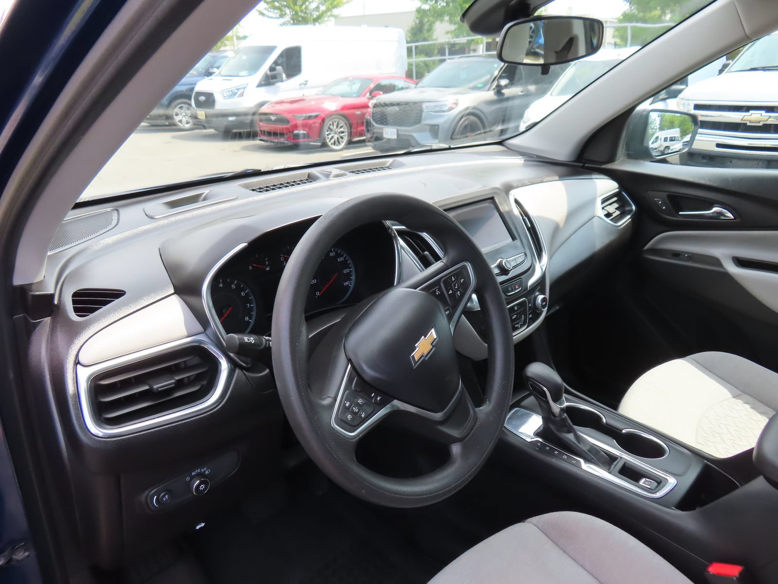 Used 2023 Chevrolet Equinox LS FWD image 14