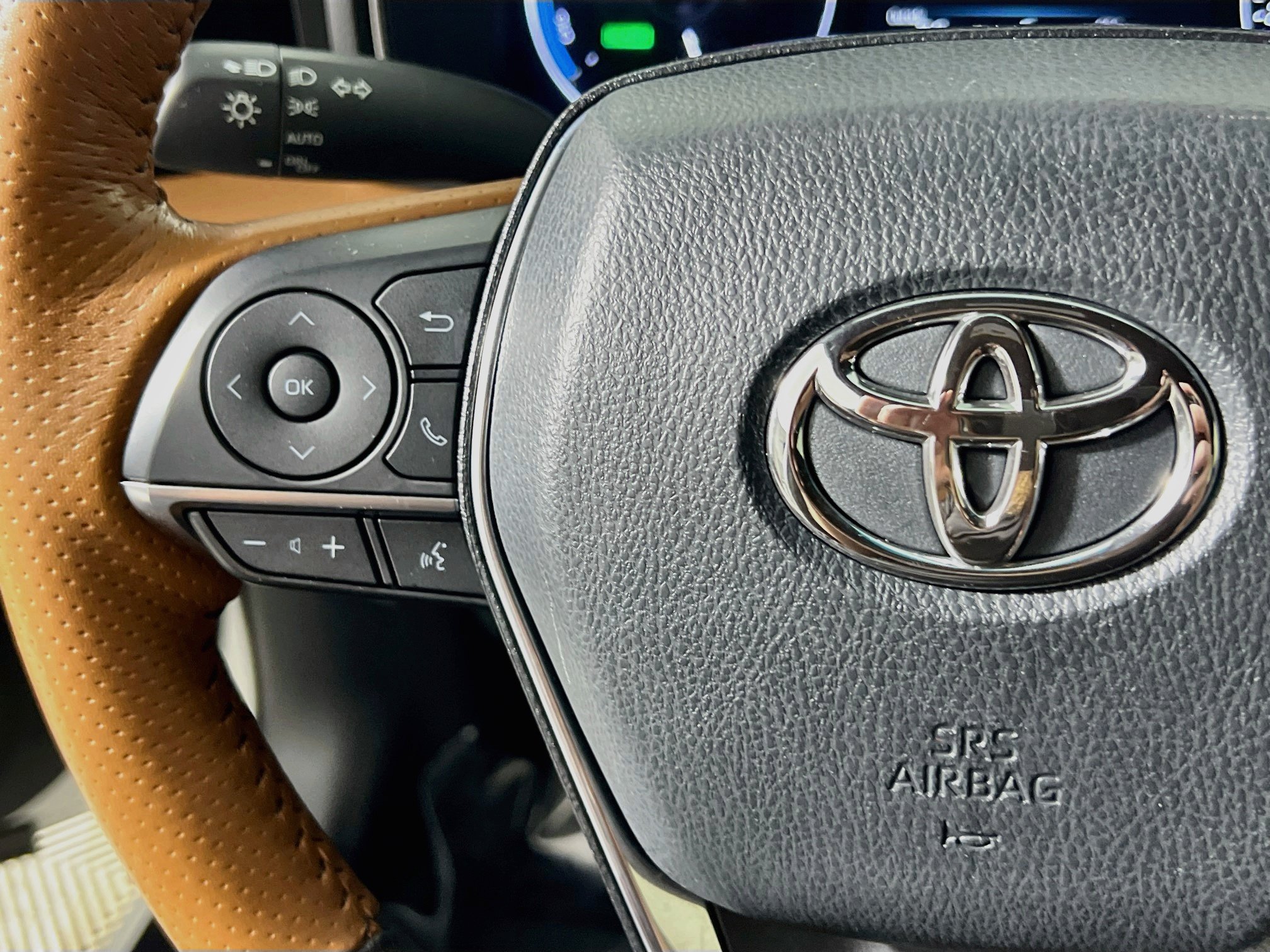 Used 2021 Toyota Avalon Limited w/ Advanced Safety Package FWD image 19