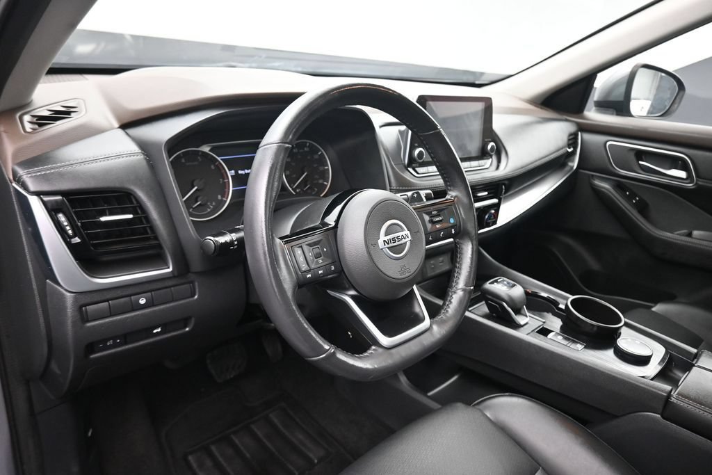 Used 2021 Nissan Rogue SV w/ Premium Package AWD/4WD image 13