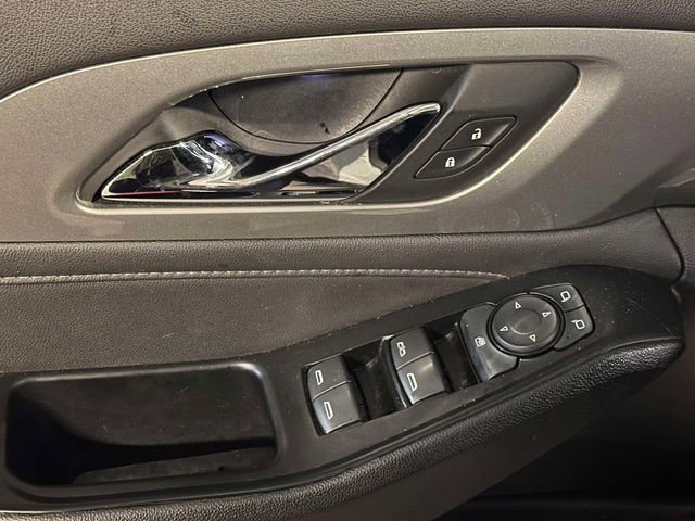 Used 2023 Chevrolet Traverse LT AWD/4WD image 12