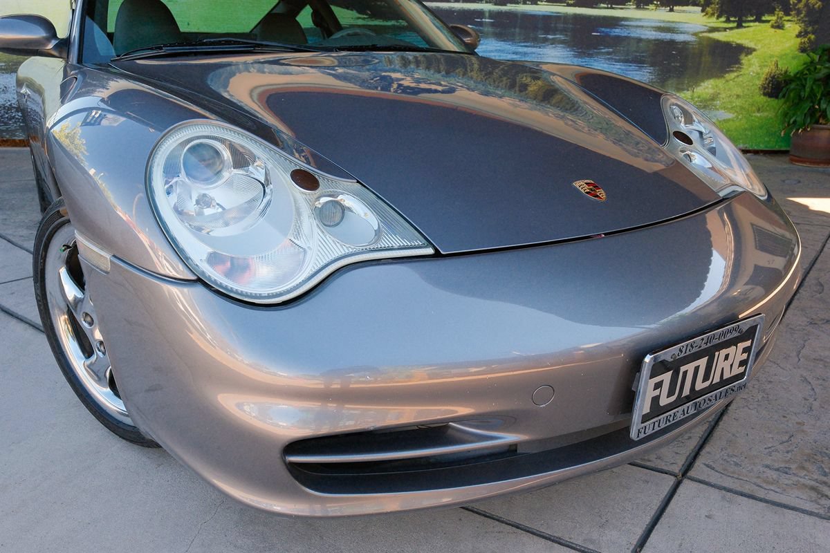 Used 2004 Porsche 911 Carrera RWD image 6