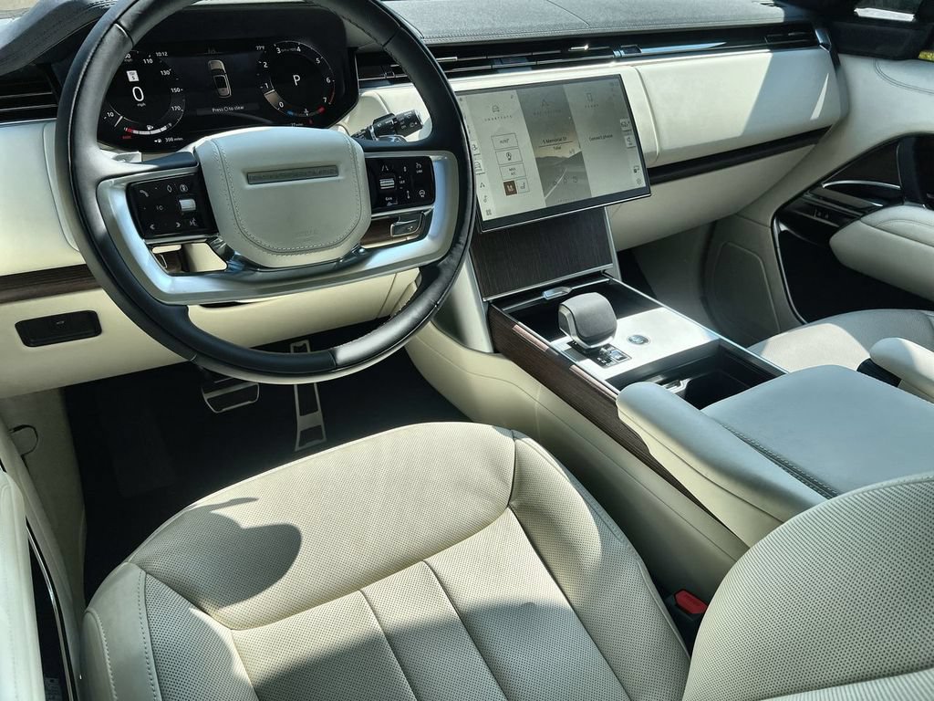 New 2026 Land Rover Range Rover SE AWD/4WD image 13