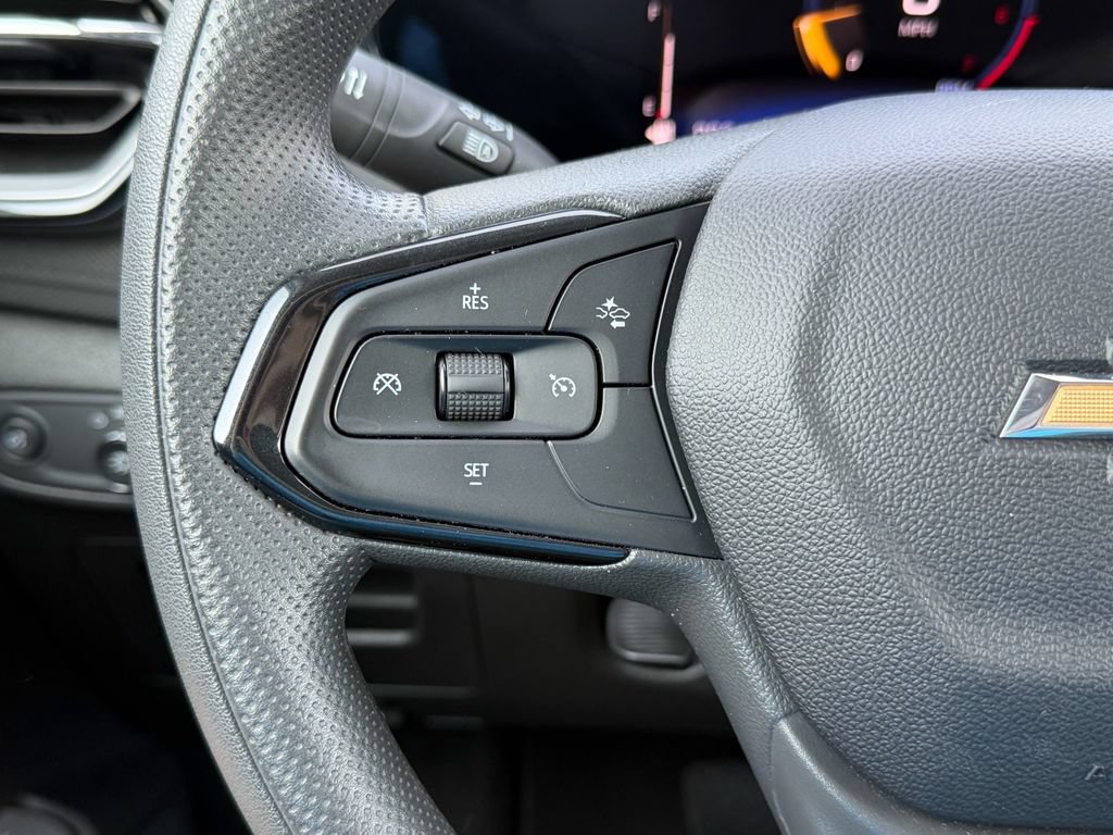 Used 2025 Chevrolet TrailBlazer LT FWD image 22
