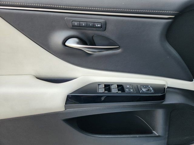Used 2022 Lexus ES 350 F Sport w/ Accessory Package 2 image 25