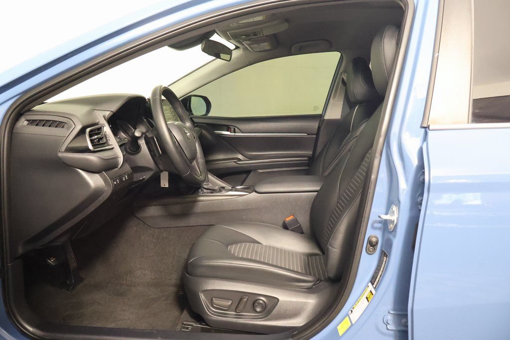 Used 2023 Toyota Camry SE FWD image 10