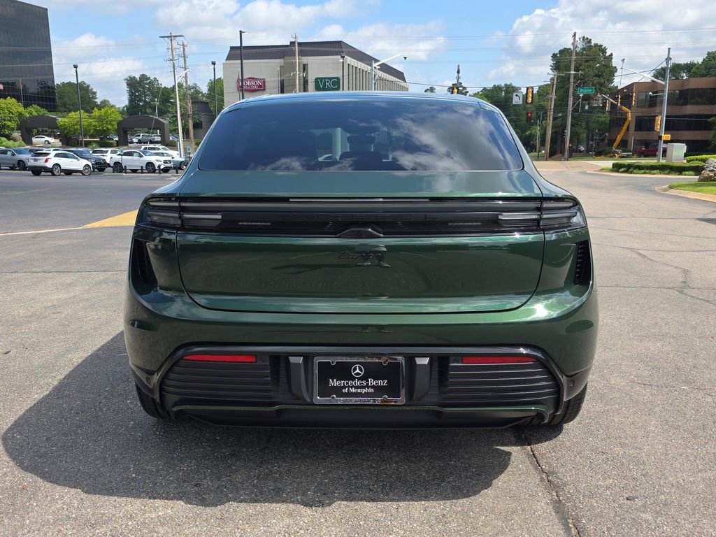 Used 2025 Porsche Macan Turbo Electric AWD/4WD image 4
