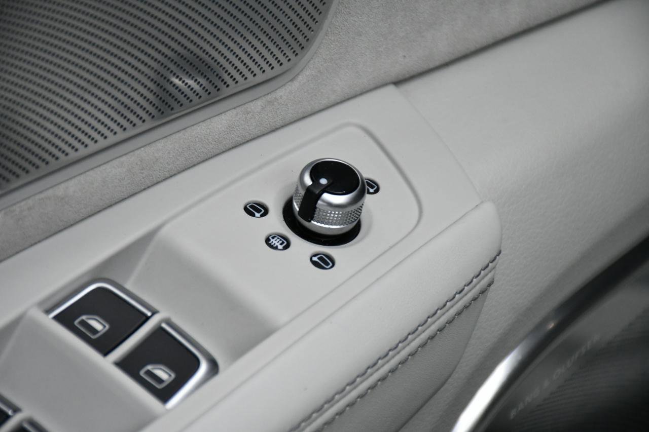 Used 2018 Audi S8 Plus w/ Dynamic Package AWD/4WD image 22