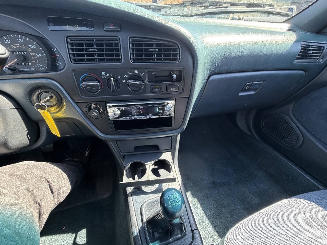 Used 1992 Toyota Camry Deluxe FWD image 40