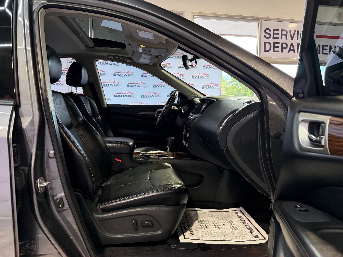 Used 2020 Nissan Pathfinder Platinum FWD image 59