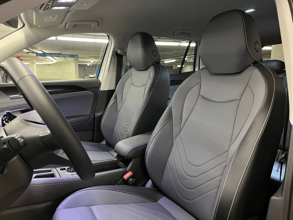 New 2026 Volkswagen Tiguan SE AWD/4WD image 19