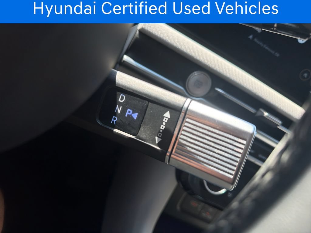 Certified 2025 Hyundai Tucson Limited AWD/4WD image 31