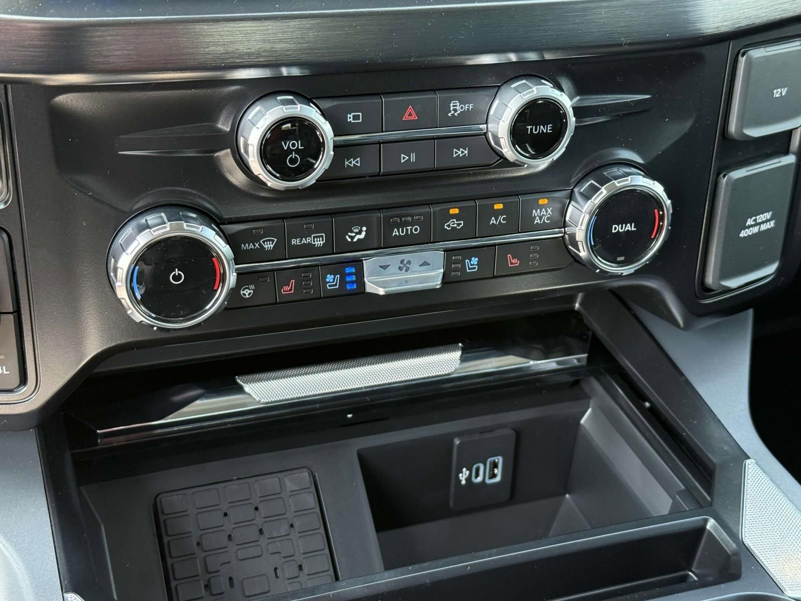 New 2025 Ford F350 Lariat w/ Black Appearance Package image 14